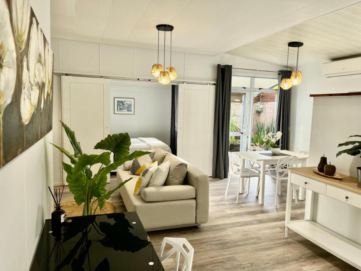 Tiaki Guesthouse - Cozy Modern Studio - 5Min Drive From The Beach And Punaauia Center Extérieur photo